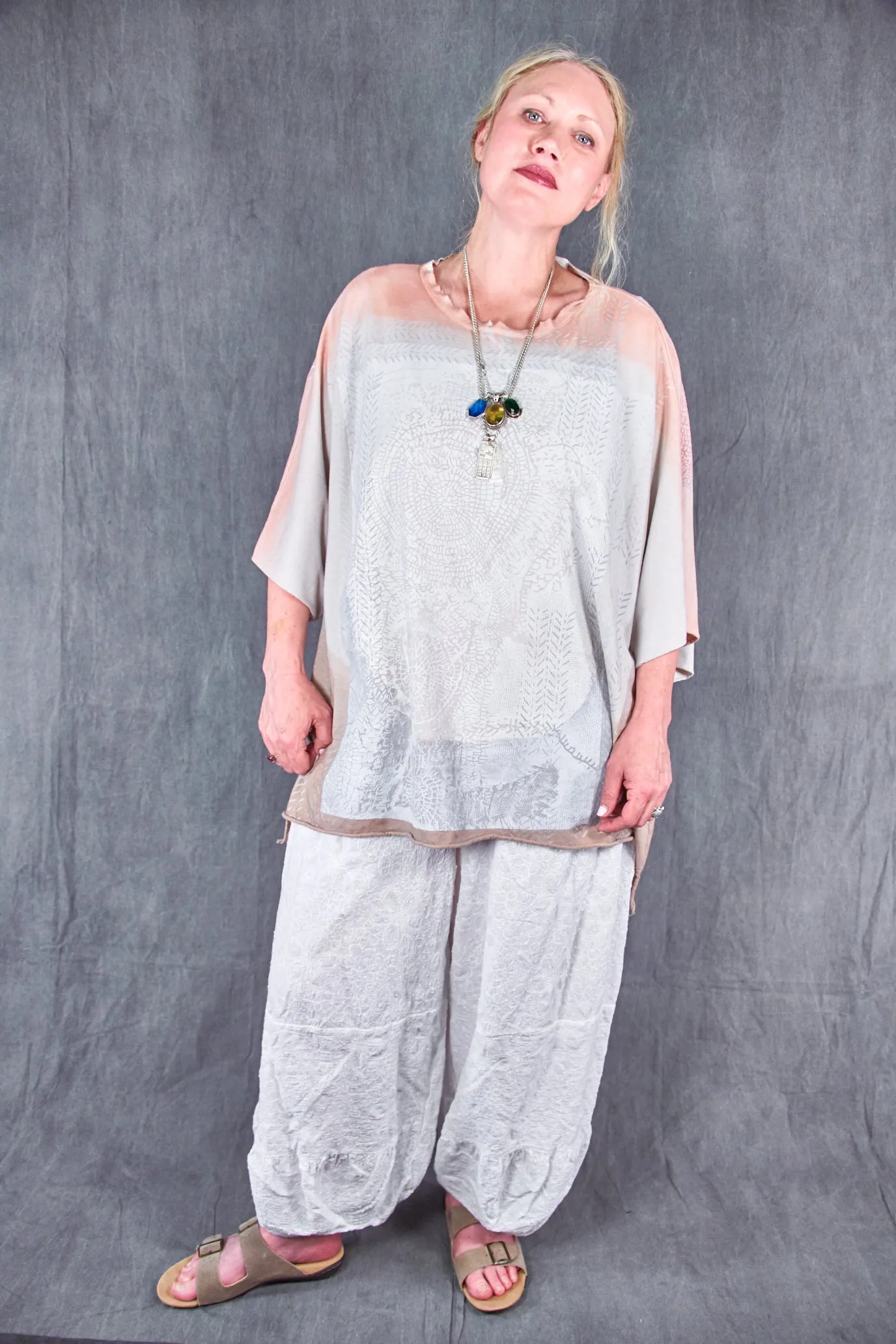 3224 White Embroidered Cotton Meadow Pant-U