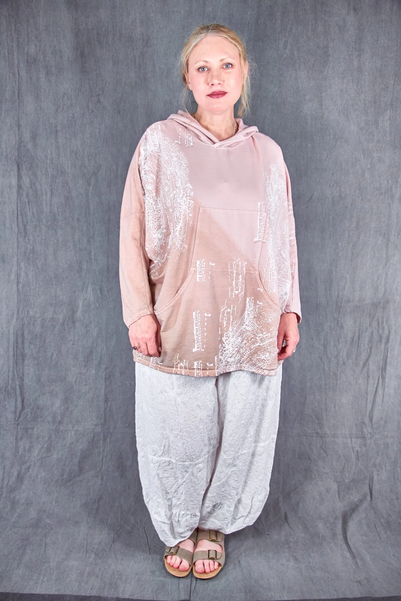 3224 White Embroidered Cotton Meadow Pant-U