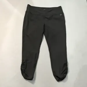 ALO YOGA Gray Button Cropped Capri Leggings Size M