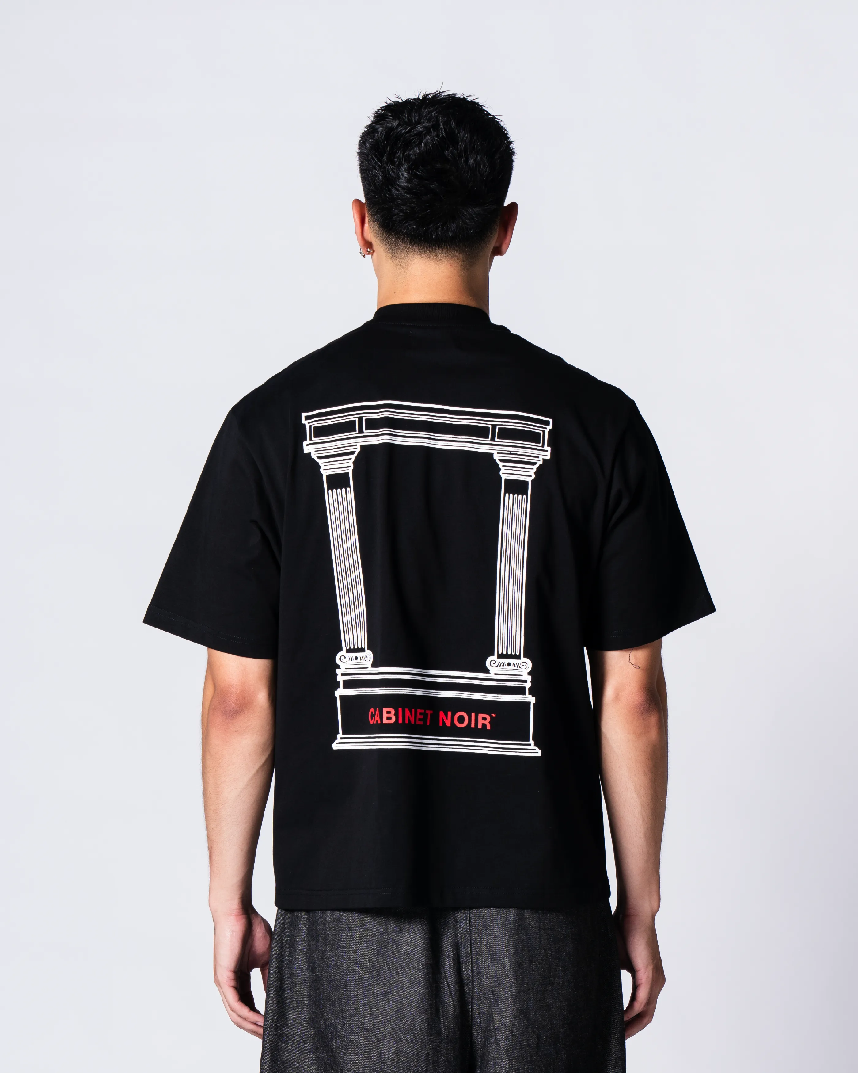 Cabinet Noir Plato Tee Black