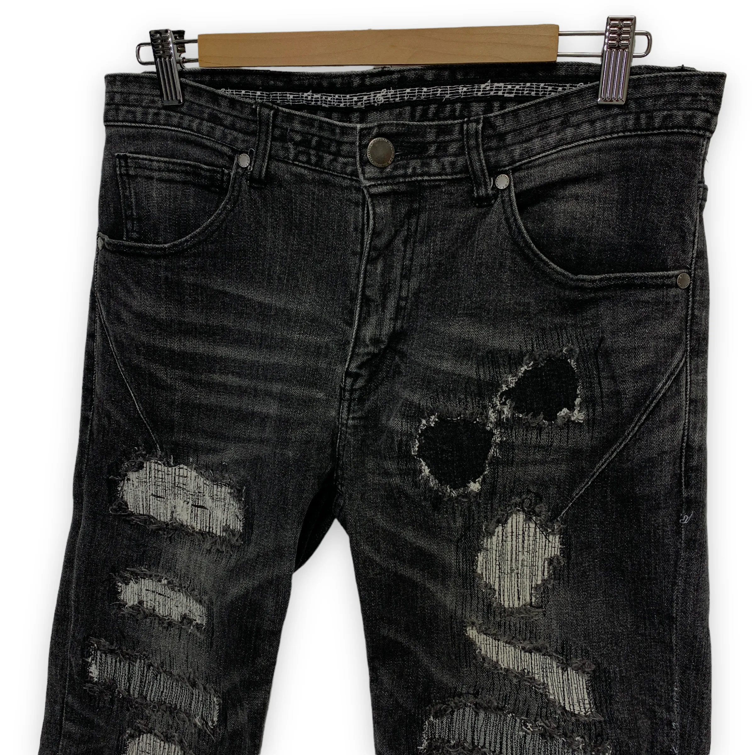 [L] Number Nine Cropped Distressed Denim Jeans Black