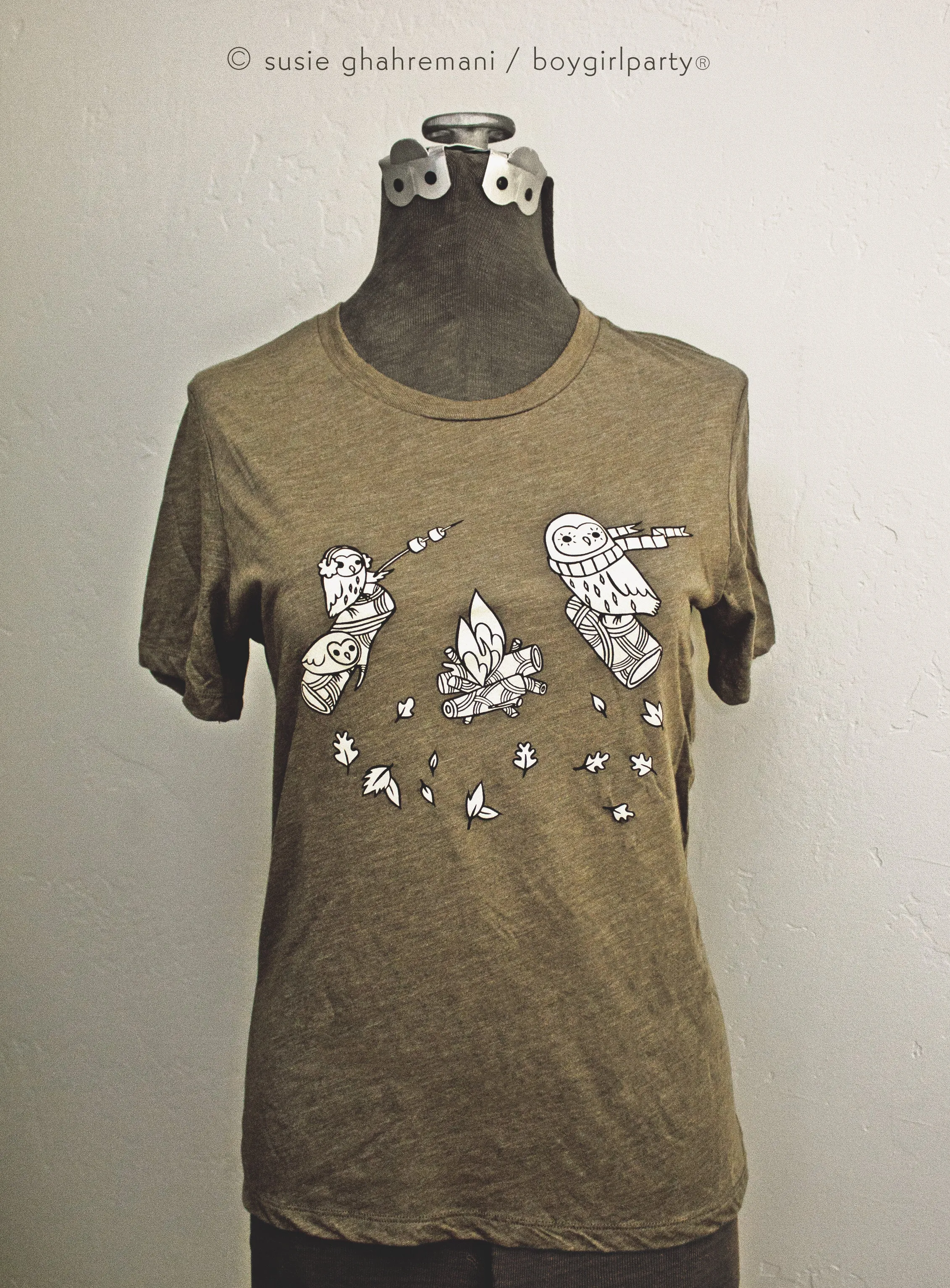 Nature T-shirt for Women / Girls -- Relaxed Fit Autumn Tee