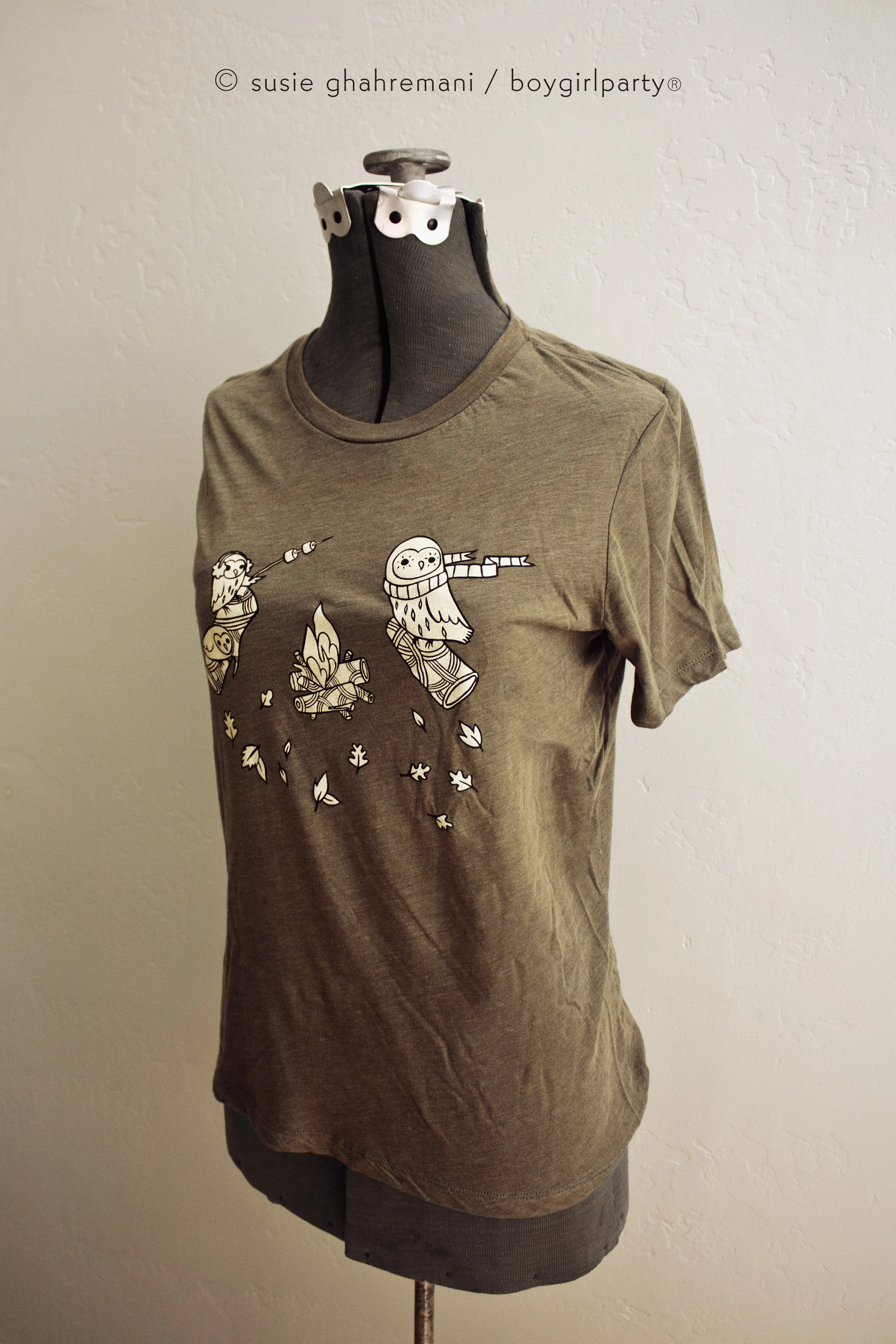 Nature T-shirt for Women / Girls -- Relaxed Fit Autumn Tee