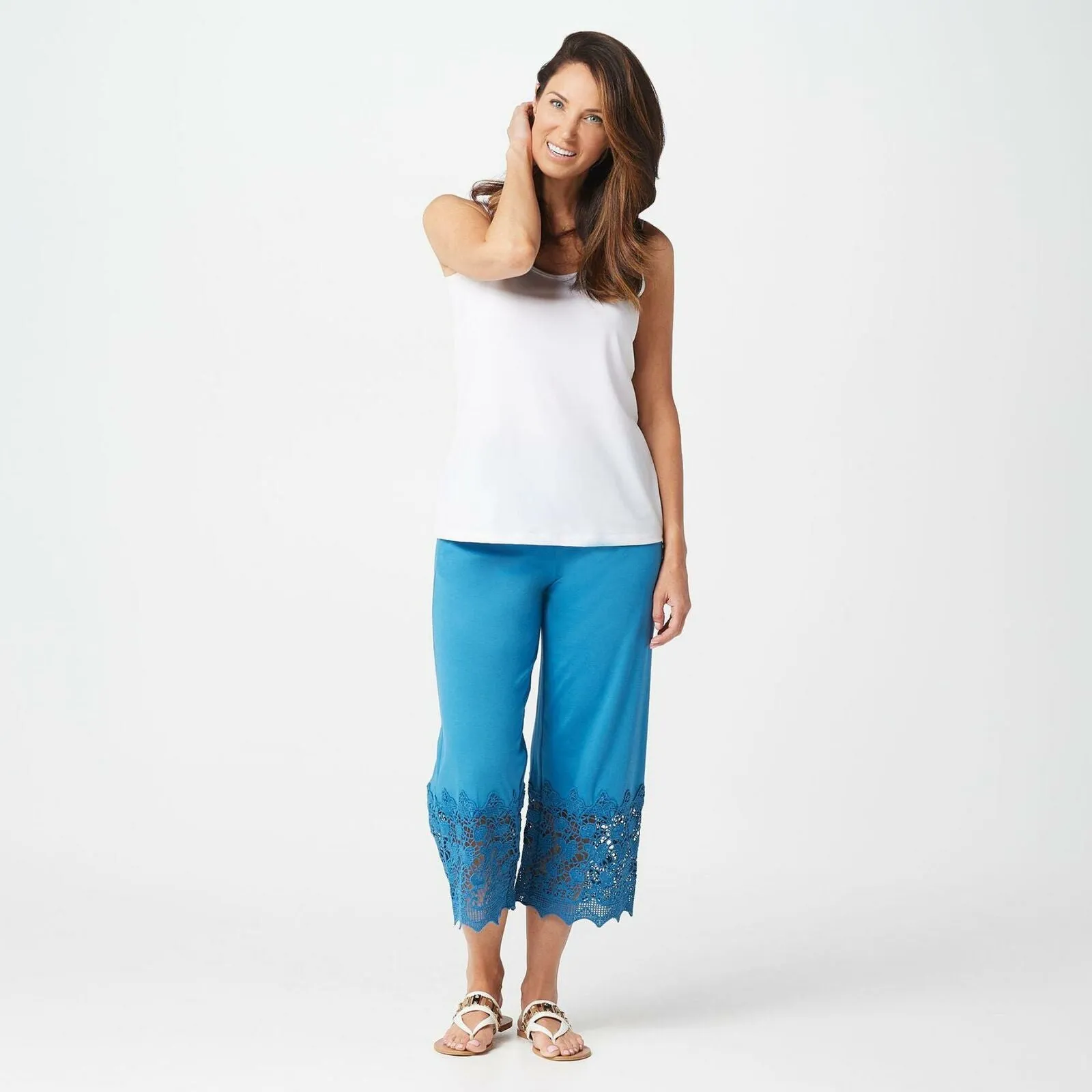 NWT LOGO By Lori Goldstein Plus Crochet Detail Knit Crop Pants. A290500-Plus 1X