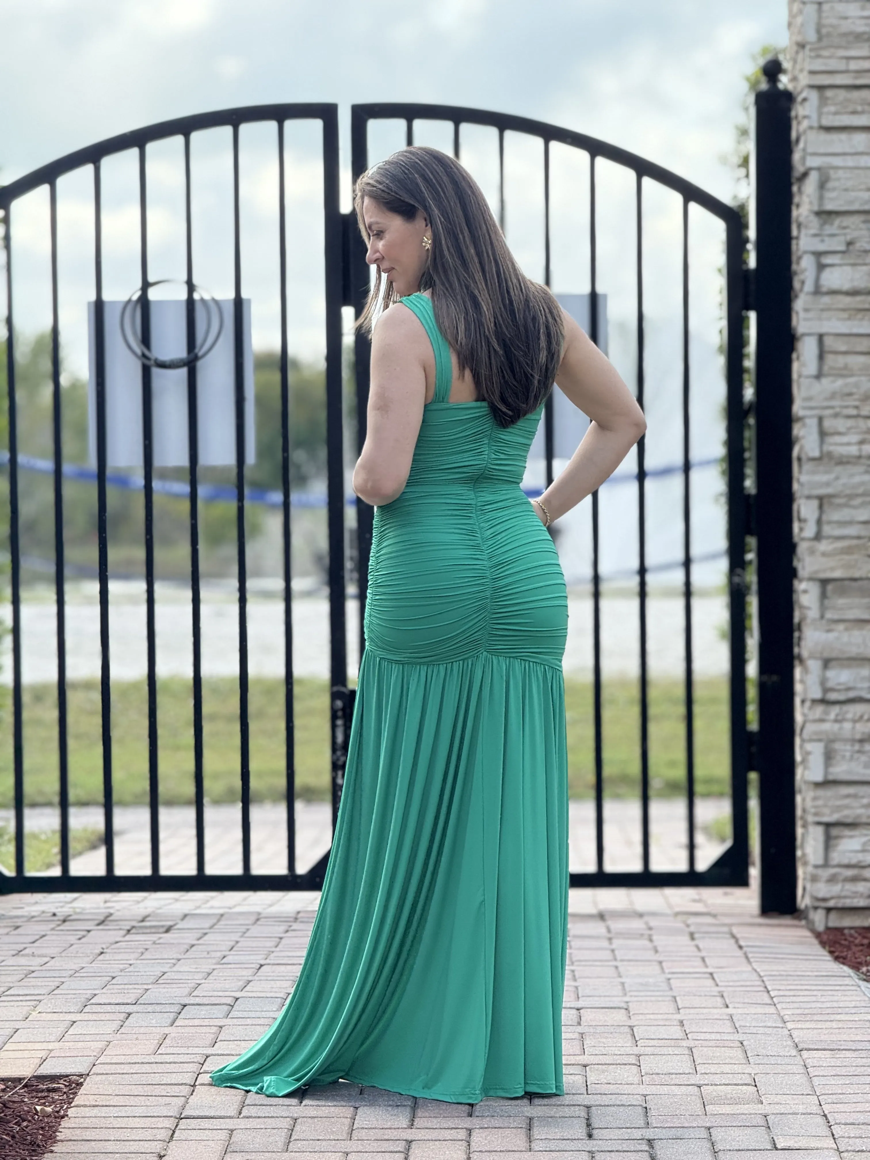"Tessa" Solid Sleeveless Ruched Dress With A Split