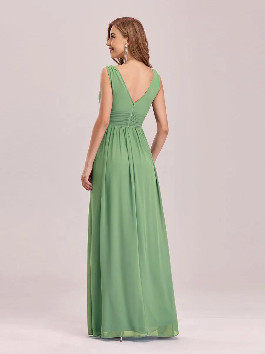 Robe en mousseline de soie sans manches à col en V