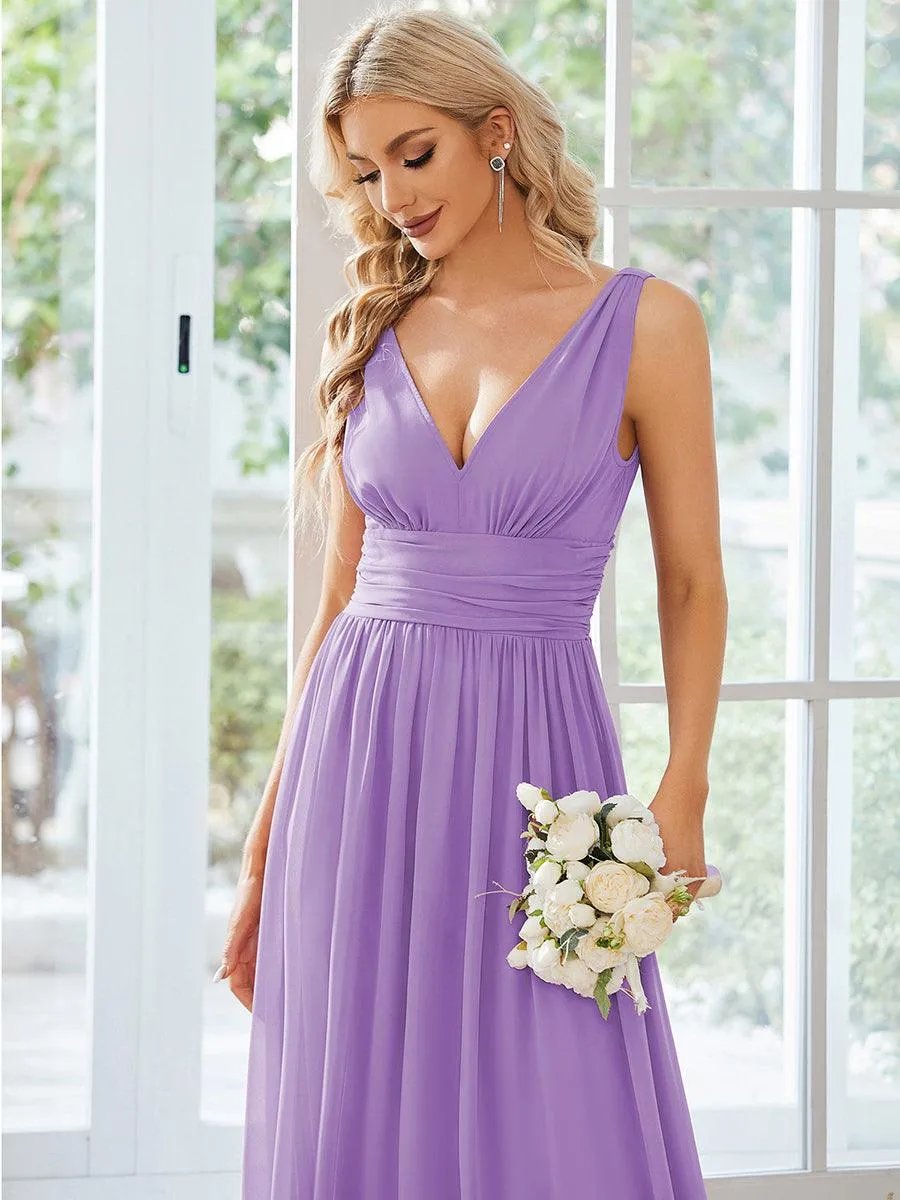 Robe en mousseline de soie sans manches à col en V