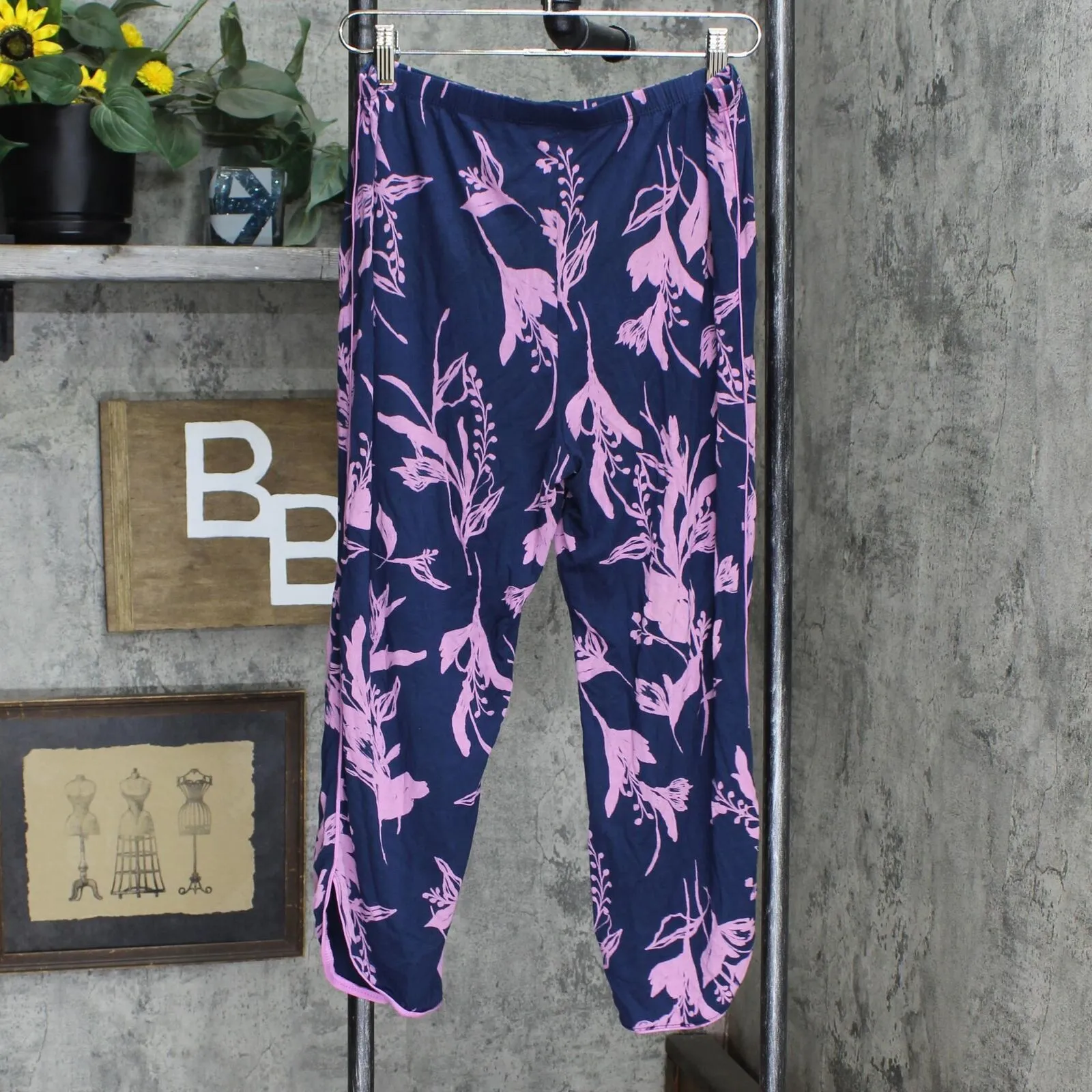 Stars Above Beautifully Soft Floral Print Collar Cropped Pajama Pants Navy L