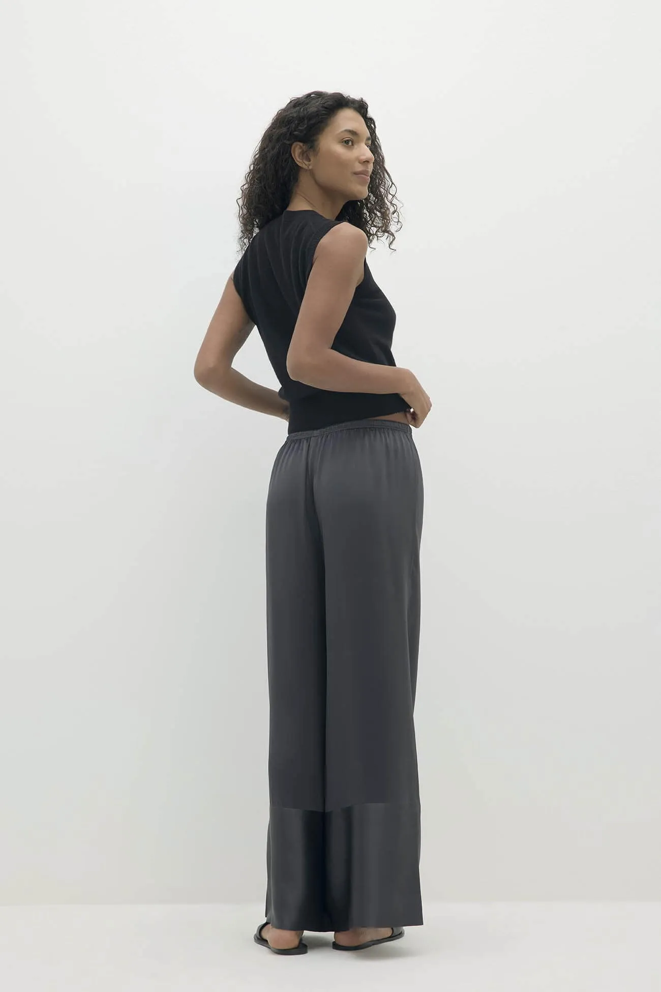 SYLVIE CASHMERE SWEATER VEST