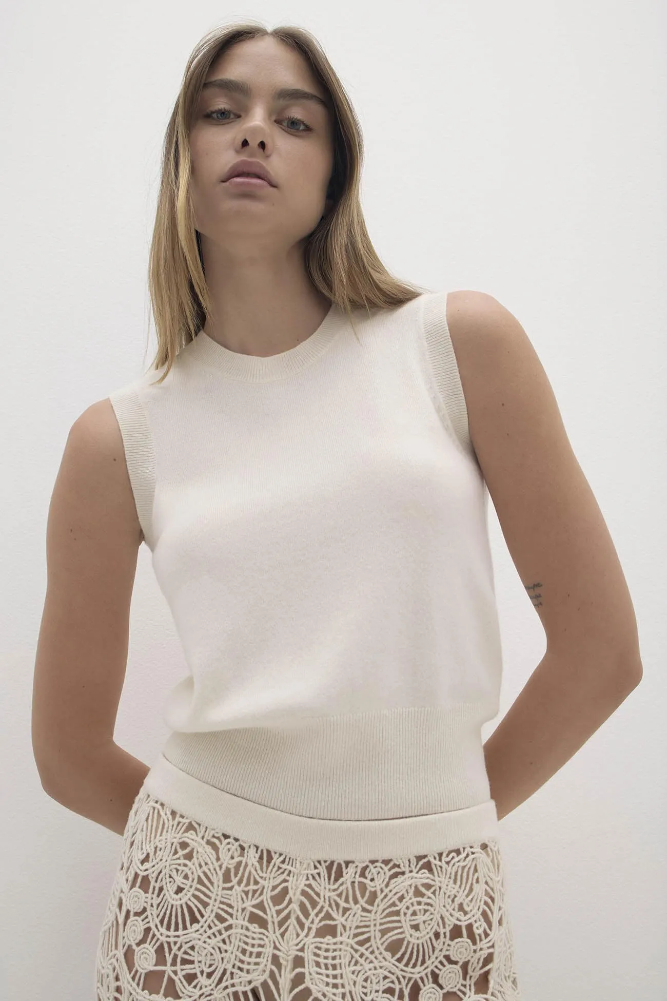 SYLVIE CASHMERE SWEATER VEST