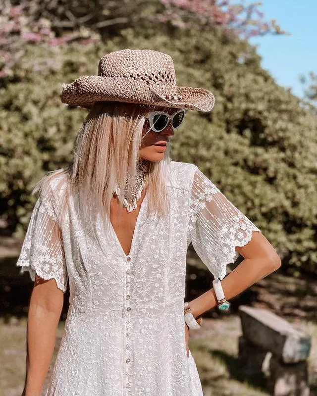 White V Neck Short Sleeves Dresses