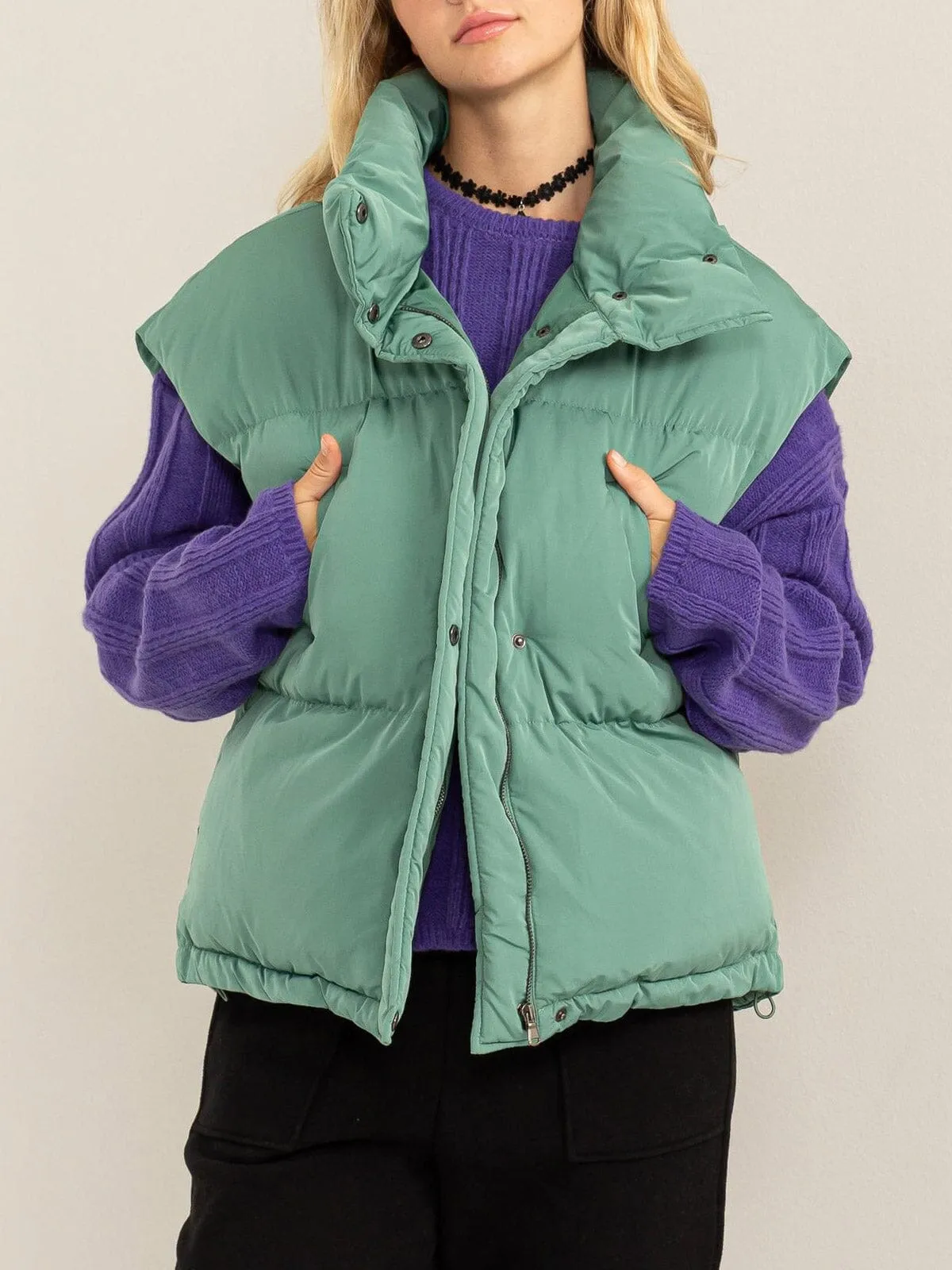 WOMEN'S SLEEVELESS BUTTON & ZIPPER CLOSURE POCKETS PUFFER VEST