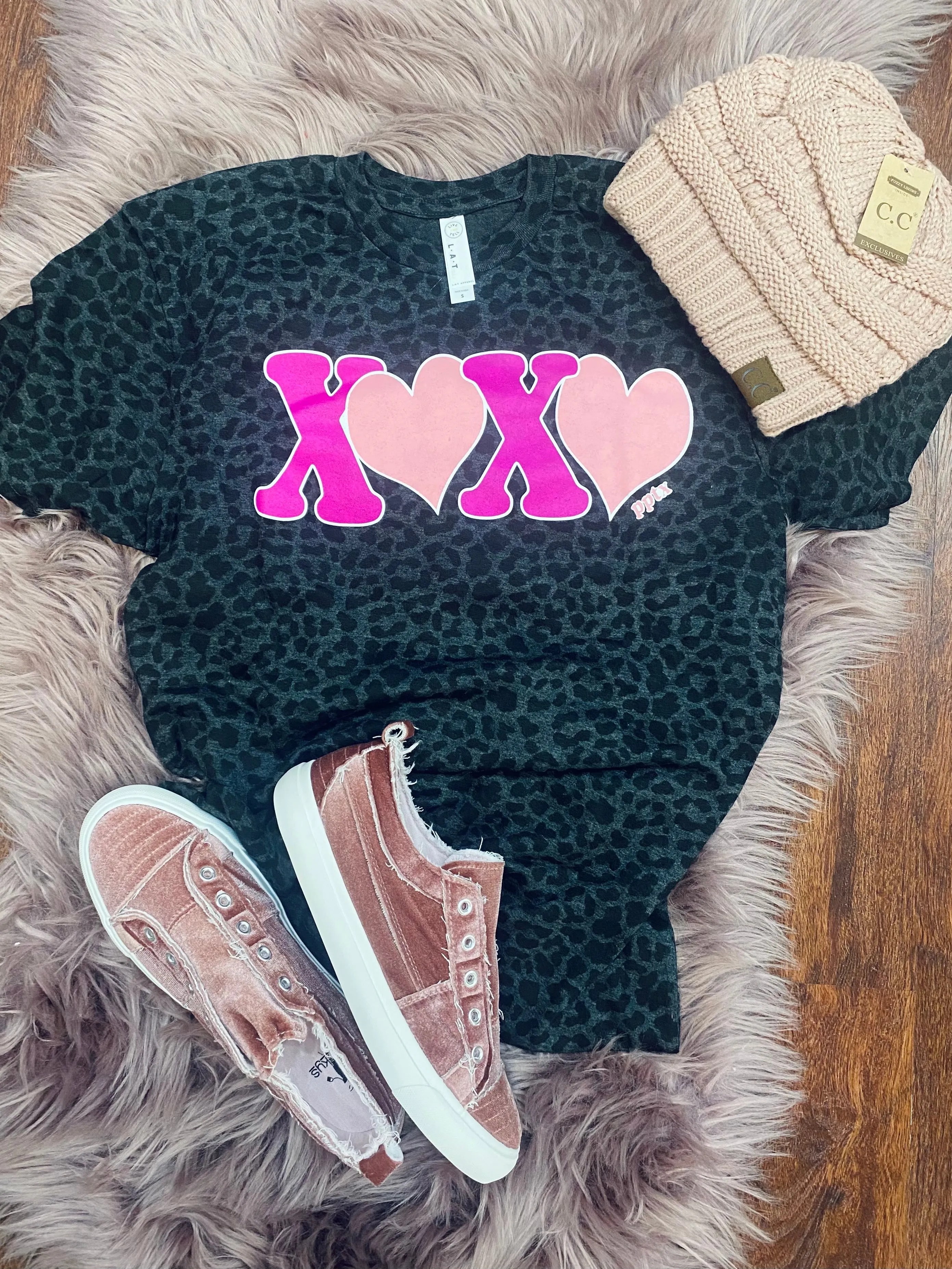 XOXO Tee: Black